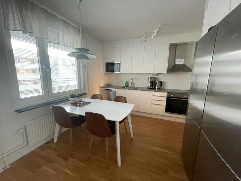 Rs Laegenhetshotell Skoevde Bagian luar foto