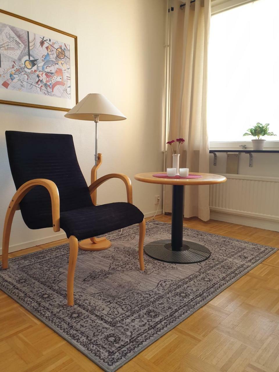 Rs Laegenhetshotell Skoevde Bagian luar foto